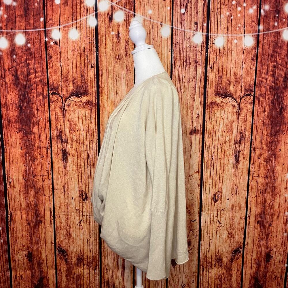 SALE!! Forever 21 cream crossover slouchy sweater women's size Medium FALL! - Picture 4 of 4